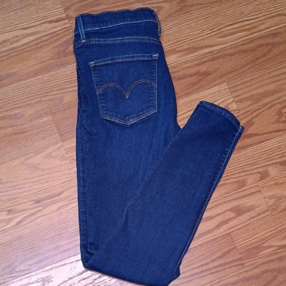 Levi's Classic Blue Women's Jeans